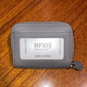 BRAND NEW…..Solid Gray RFID PROTECTED Women’s Wallet